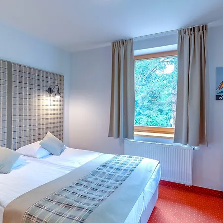Batory Hotel 3*